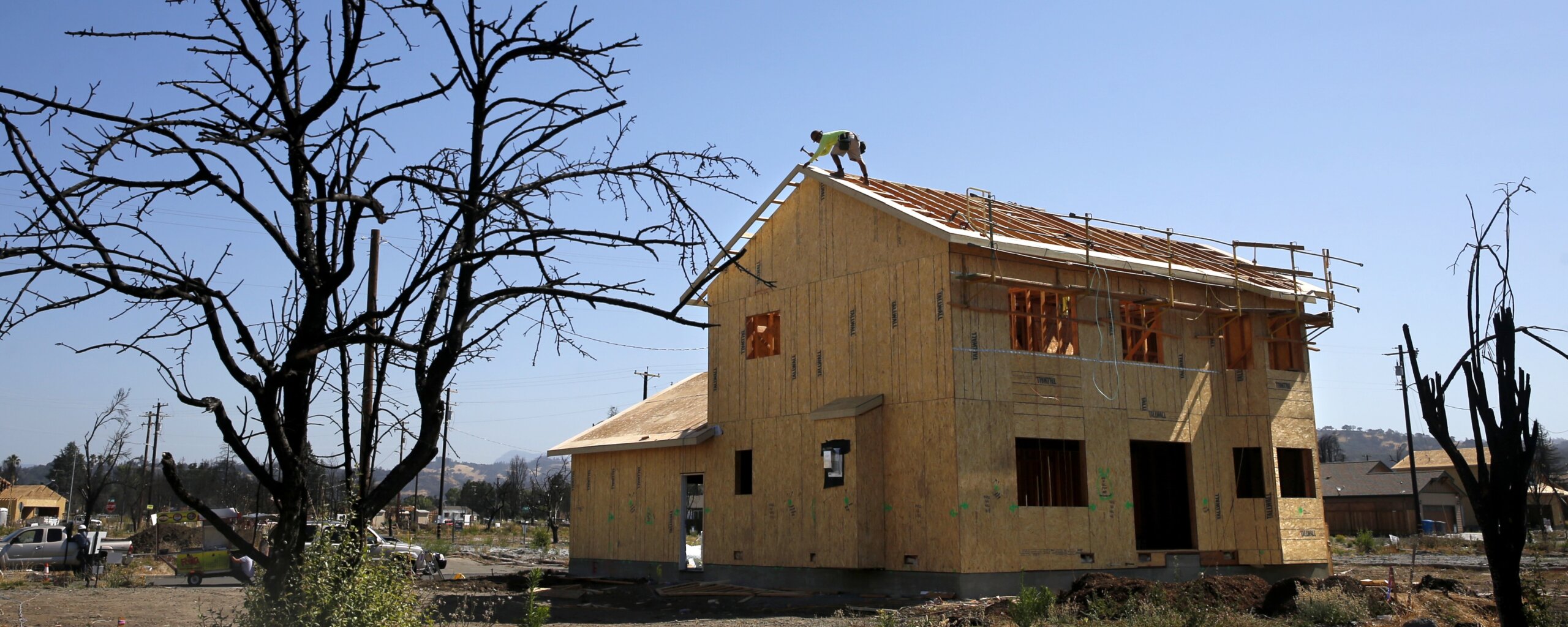 photo of a house being built